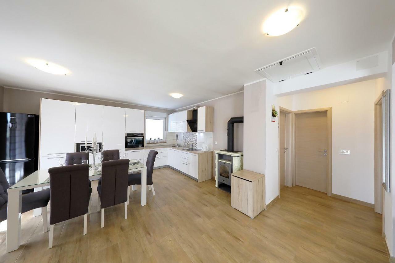 Murvica  Holiday House Mia מראה חיצוני תמונה