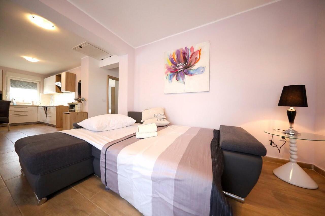 Murvica  Holiday House Mia מראה חיצוני תמונה